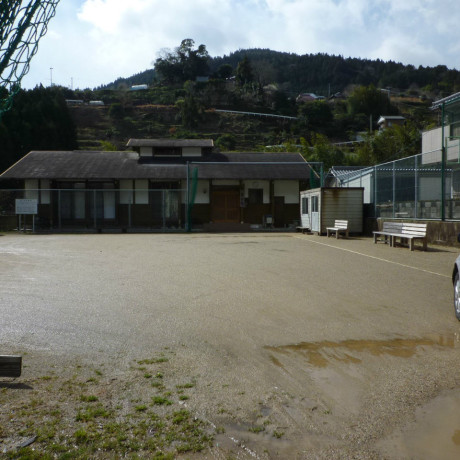 佐那河内村　桜集会所トイレ